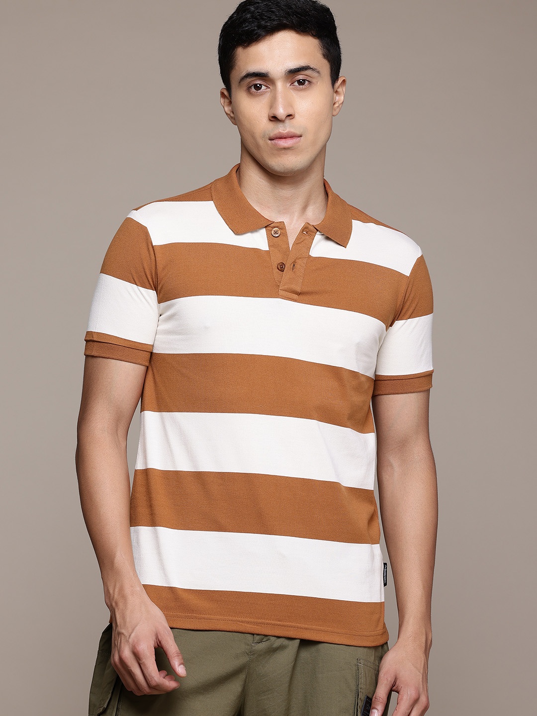 

The Roadster Lifestyle Co. Men Striped Polo Collar T-shirt, Off white