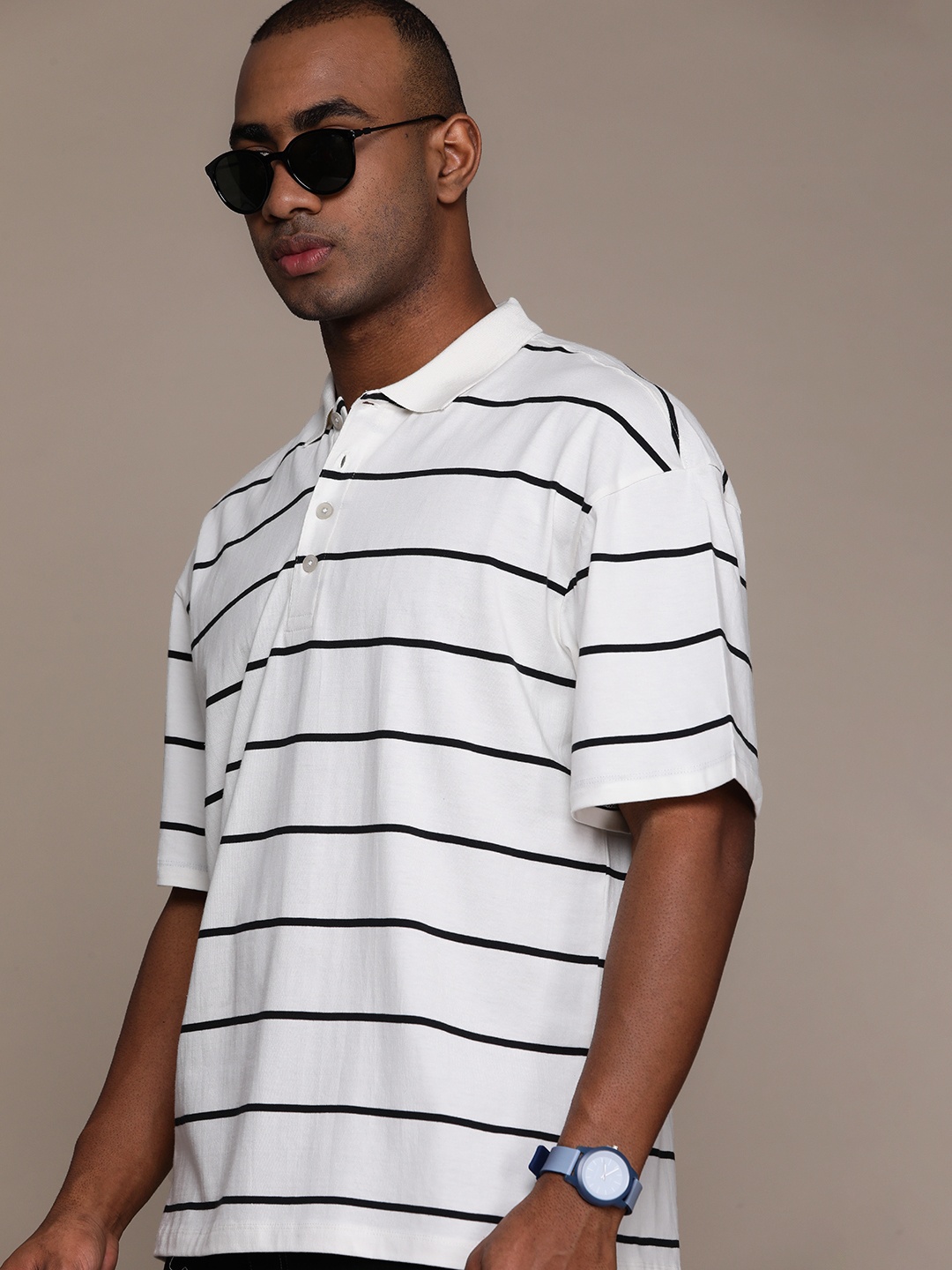 

The Roadster Lifestyle Co. Men Striped Polo Collar Pure Cotton T-shirt, White