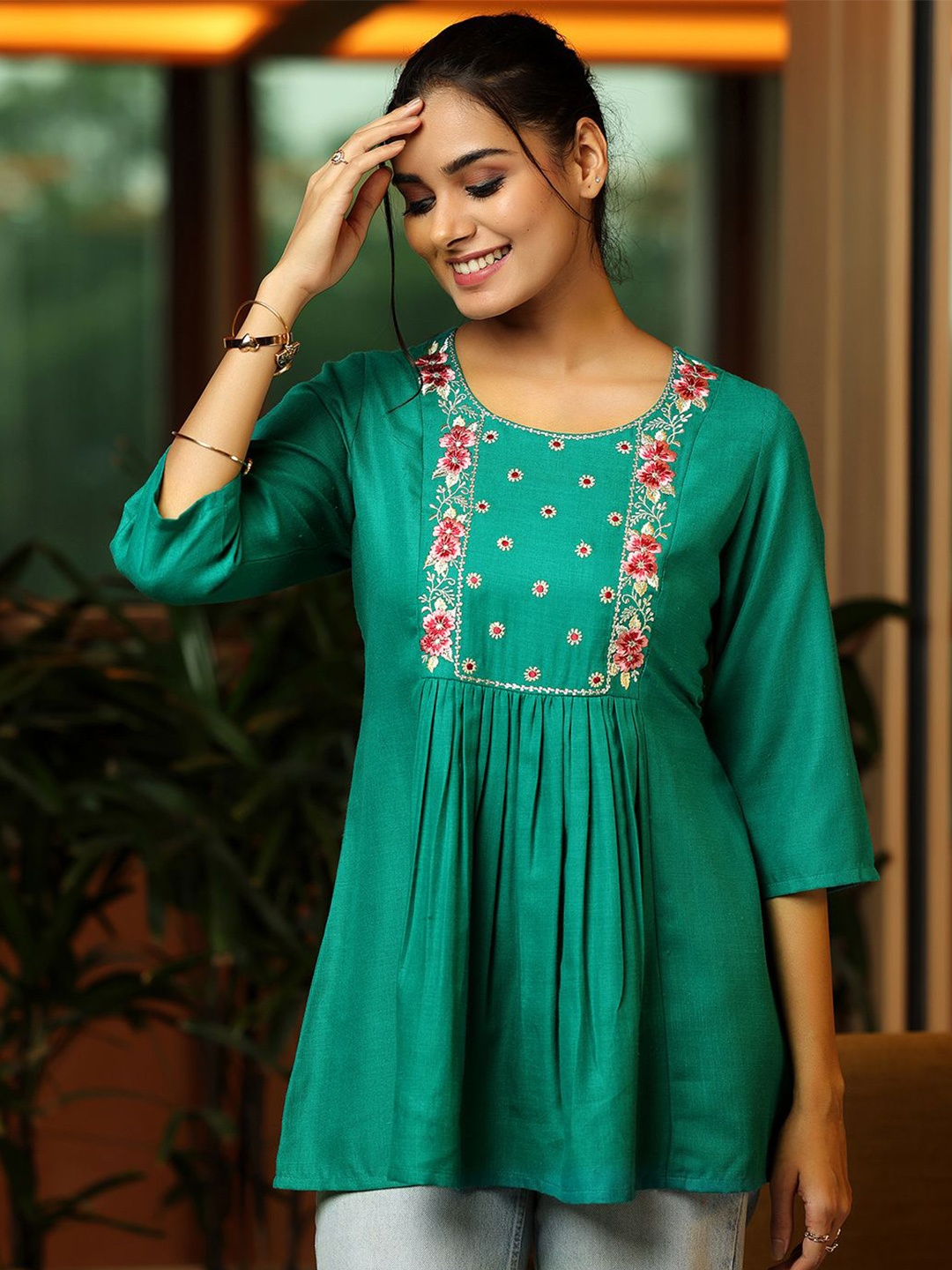 

Libas Women Floral Embroidered Thread Work Thread Work Pleated Kurti, Green