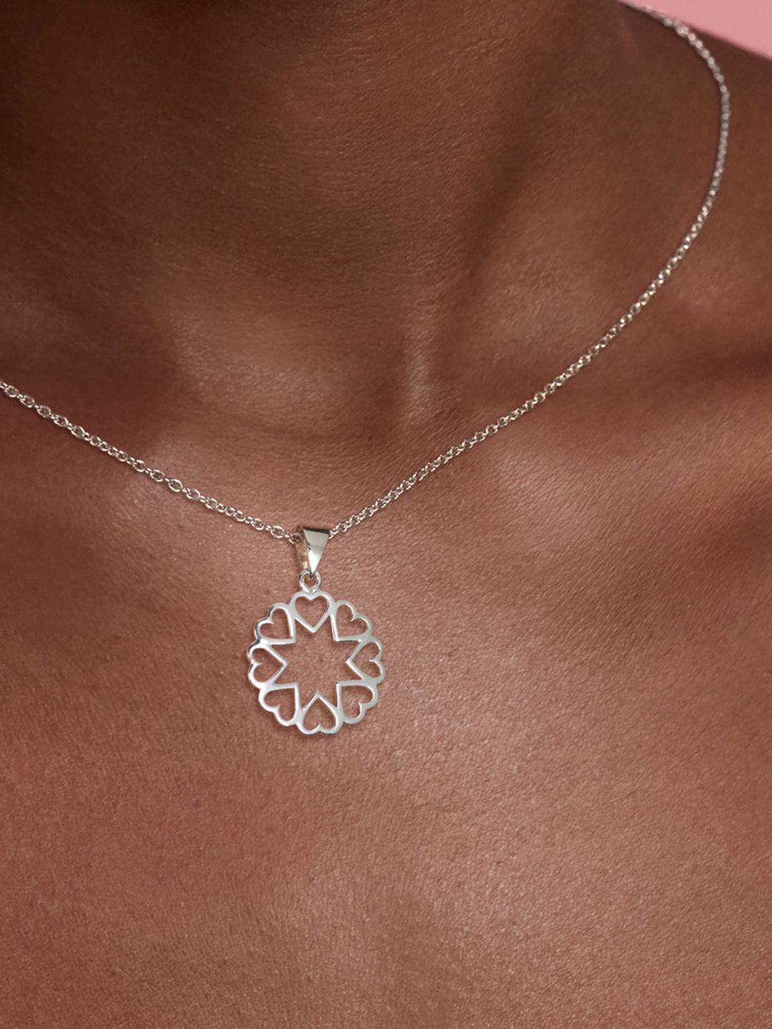 

Goldnera 925 Sterling Silver Pendant with Chain