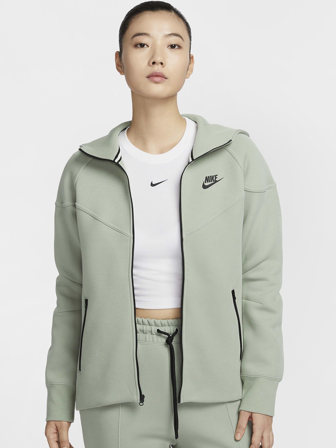 

Nike Women Sportswear Tech Fleece Windrunner Hoodie, Green