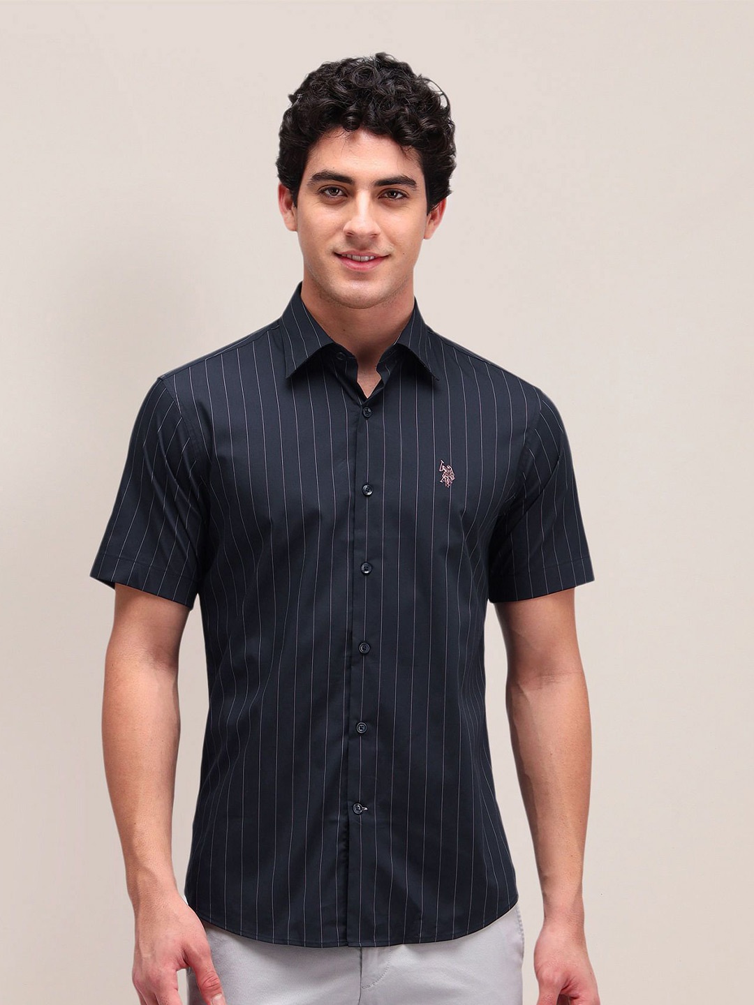 

U.S. Polo Assn. Men Classic Spread Collar Vertical Striped Cotton Casual Shirt, Navy blue