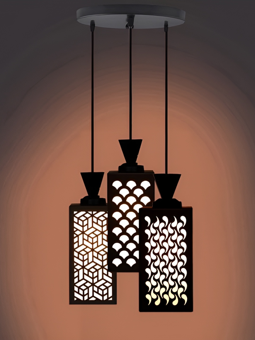 

Afast Black & White Ceiling Lamp