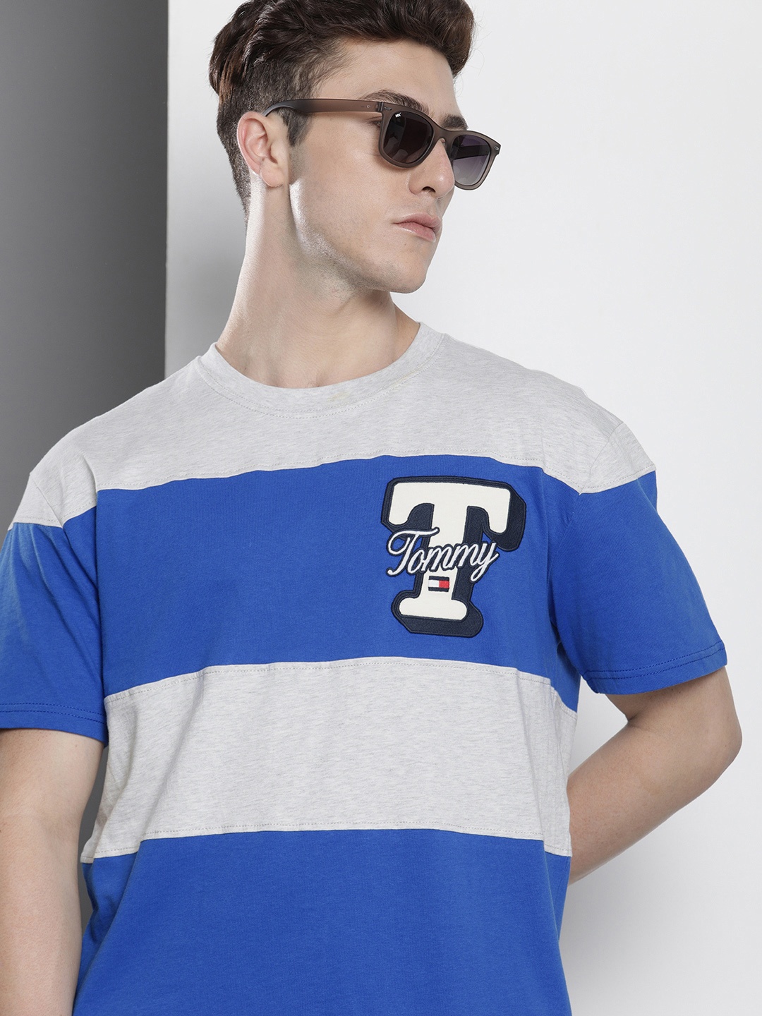 

Tommy Hilfiger Colourblocked Pure Cotton T-shirt with Applique, Blue