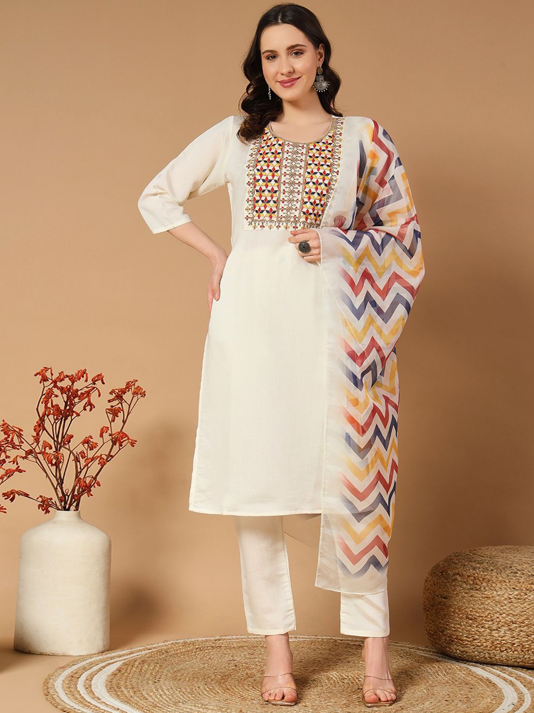 

VredeVogel Floral Yoke Design Embroidered Straight Kurta with Trousers & Dupatta, White