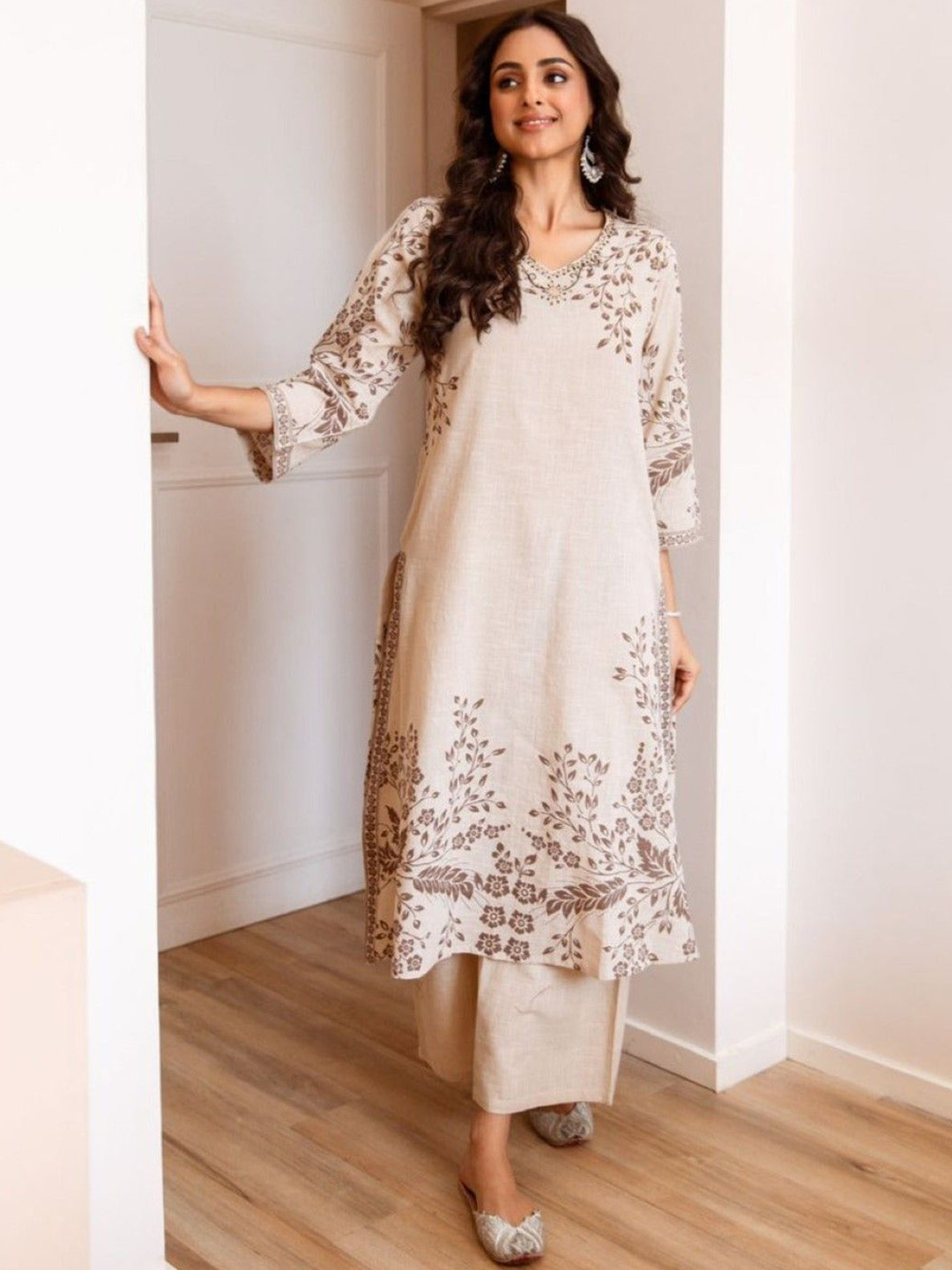 

AUTUMN LANE Ethnic Motifs Embroidered Pure Cotton Kurta With Palazzos, White