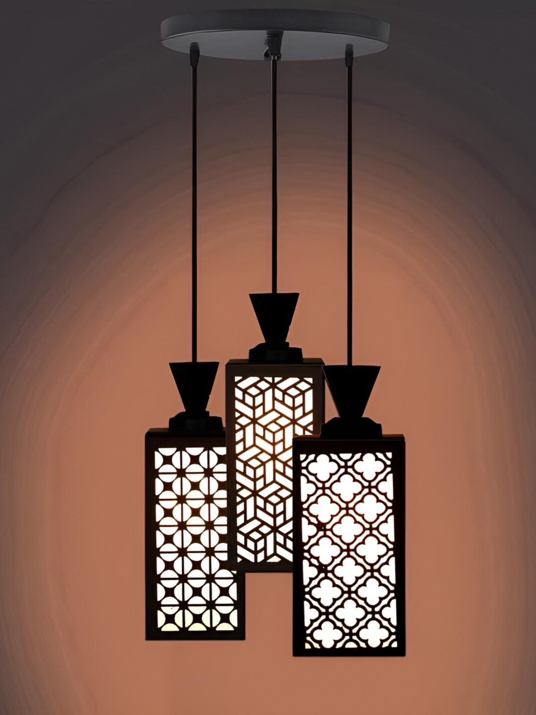

Afast Black & White Ceiling Lamp
