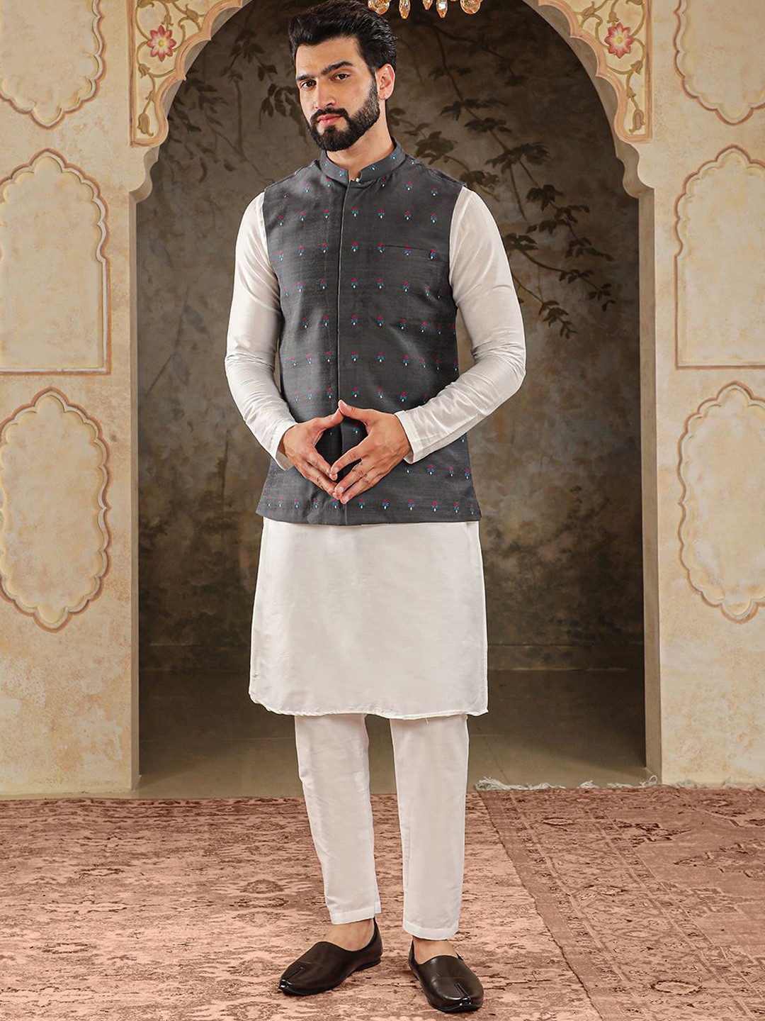 

HOUSE OF DEYANN Straight Kurta with Churidar & Woven Design Nehru Jacket, Silver