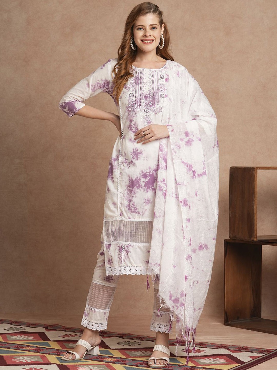 

FASHOR Tie And Dye Round Neck Pure Cotton Straight Kurta With Trousers & Dupatta, White