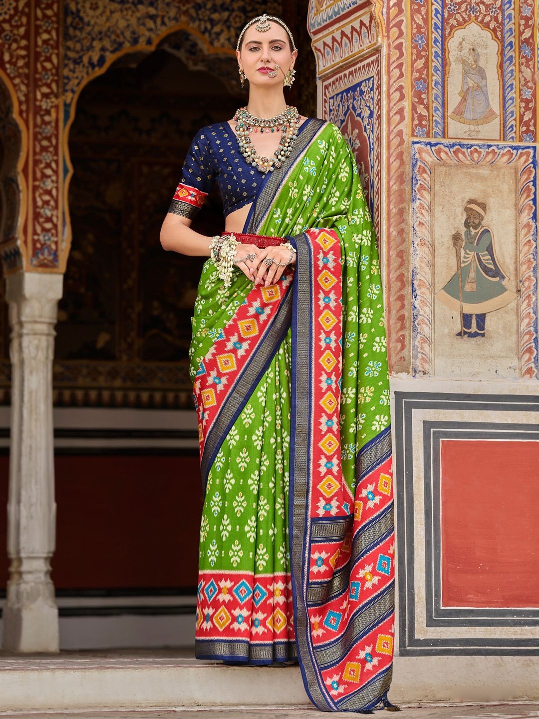 

Anouk Floral Zari Pochampally Saree, Green