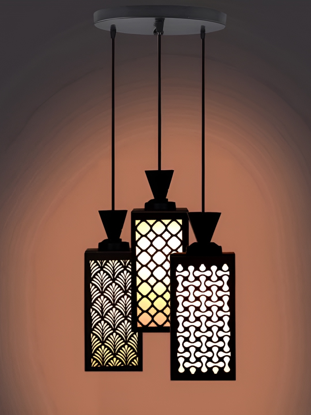 

Afast Black & White Ceiling Lamp