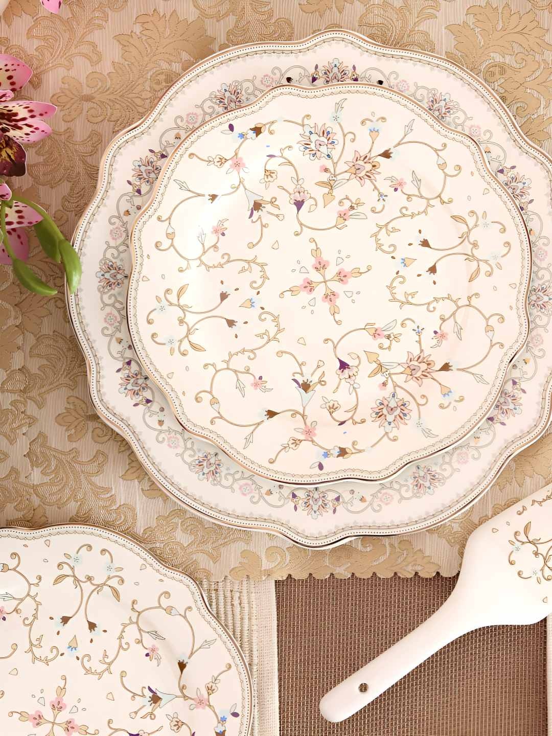

vigneto White 2024 8 Pieces Porcelain Plates