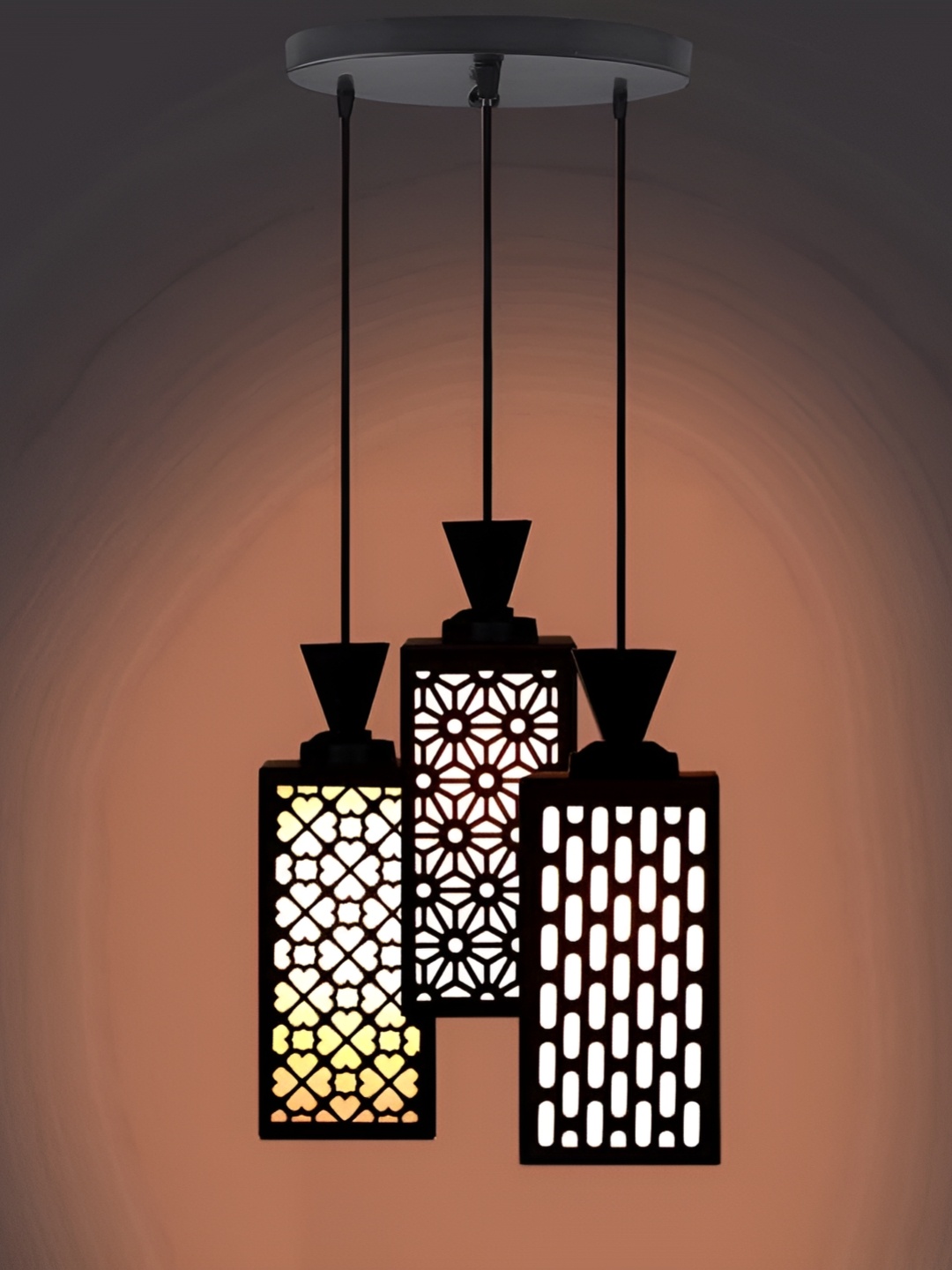 

Afast Black & White Traditional Ceiling Lamp