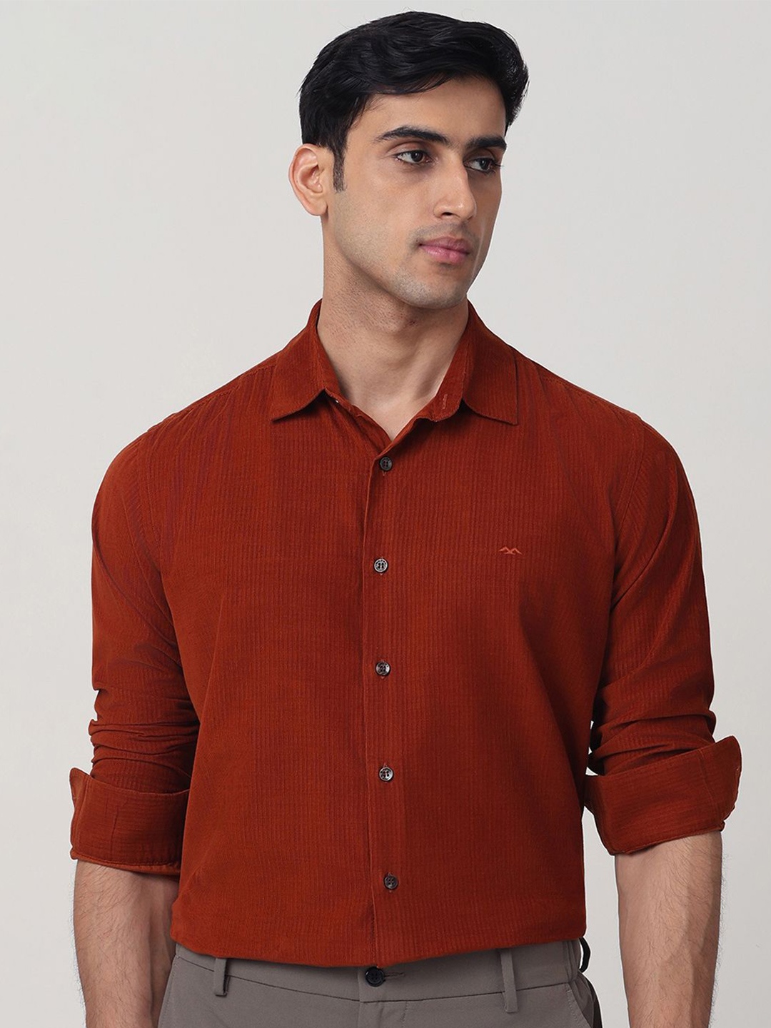 

Mufti Men Spread Collar Textured Cotton Slim Fit Casual Shirt, Rust