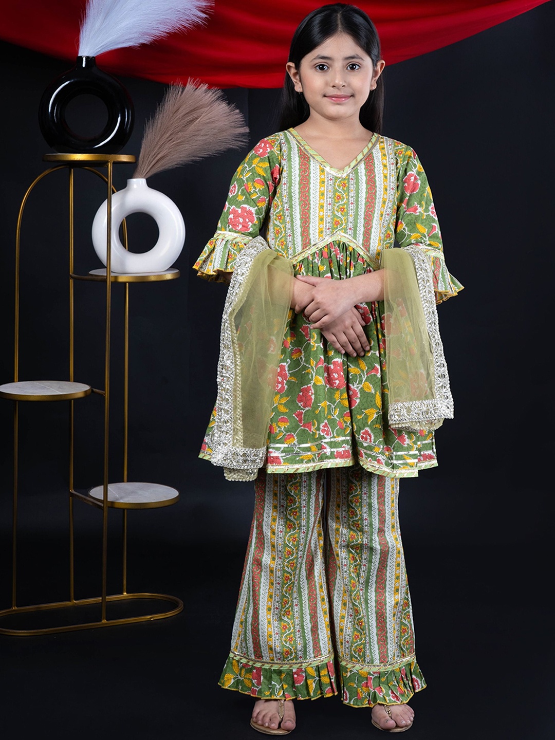 

BEBE UNICORN Girls Floral Printed Gotta Patti Pure Cotton Kurta With Palazzos & Dupatta, Green