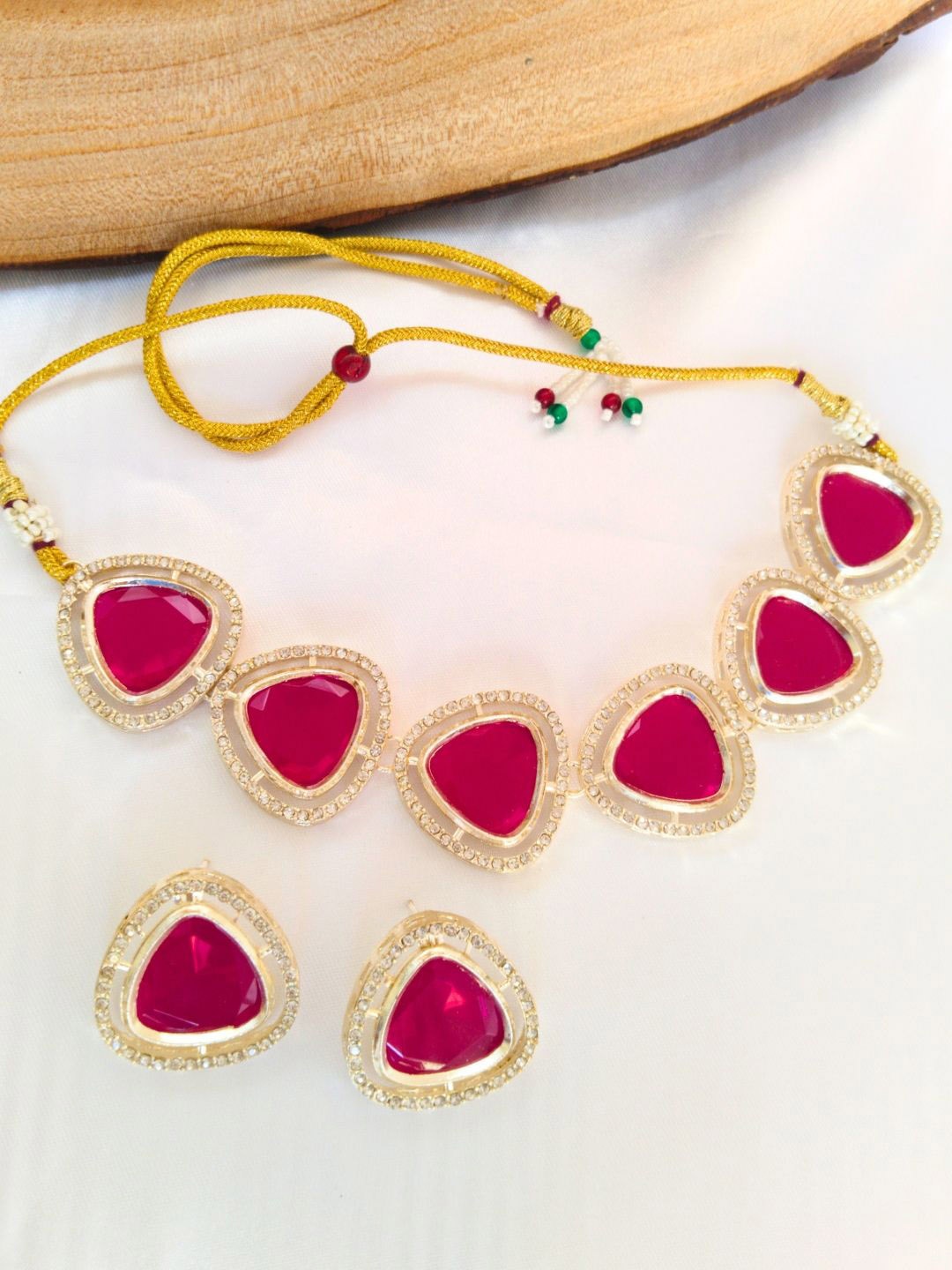 

Anouk Gold-Plated Kundan & American Diamond Studded Necklace & Earrings