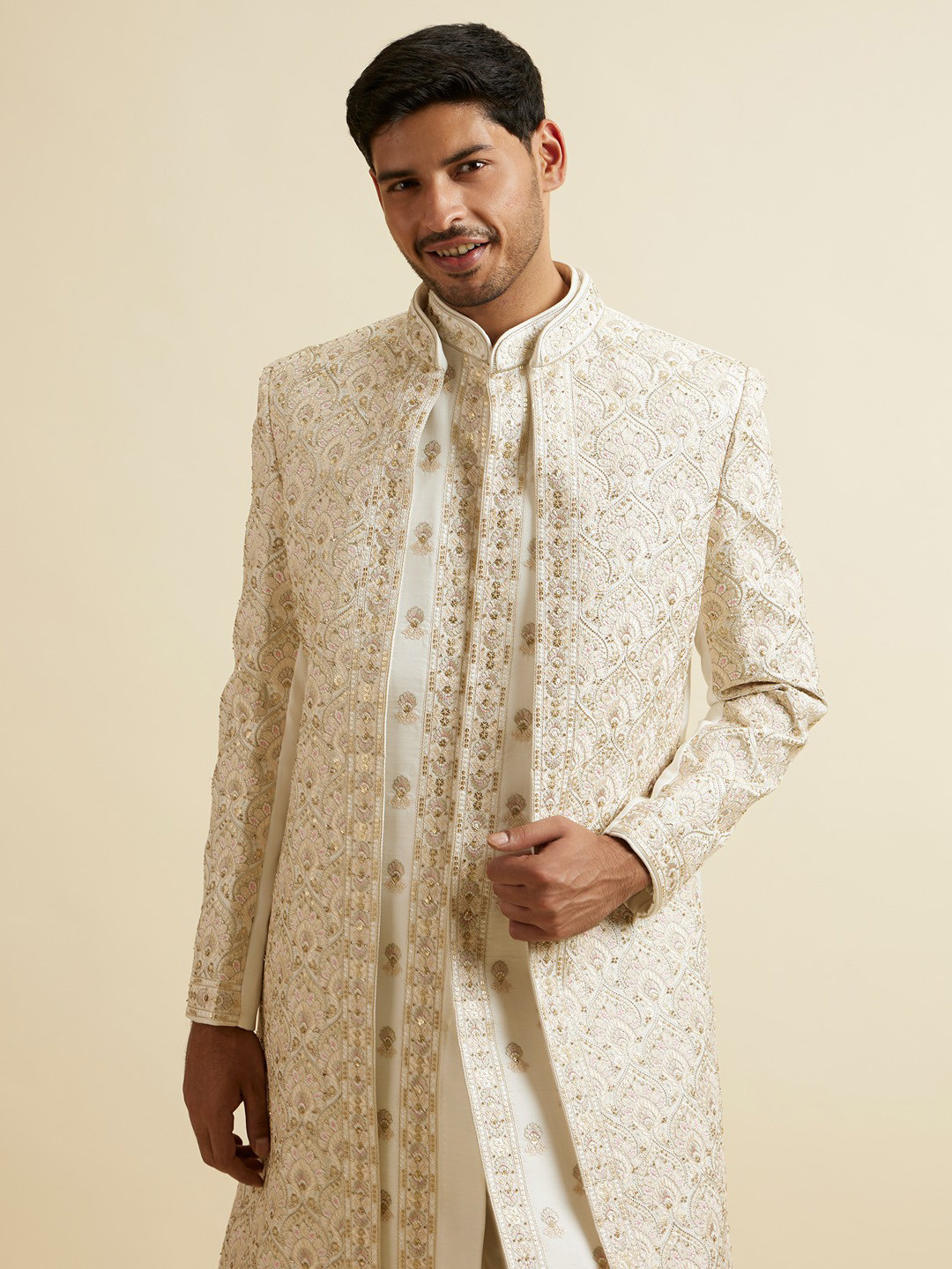 

Manyavar Men Embroidered Sherwani Set, Cream