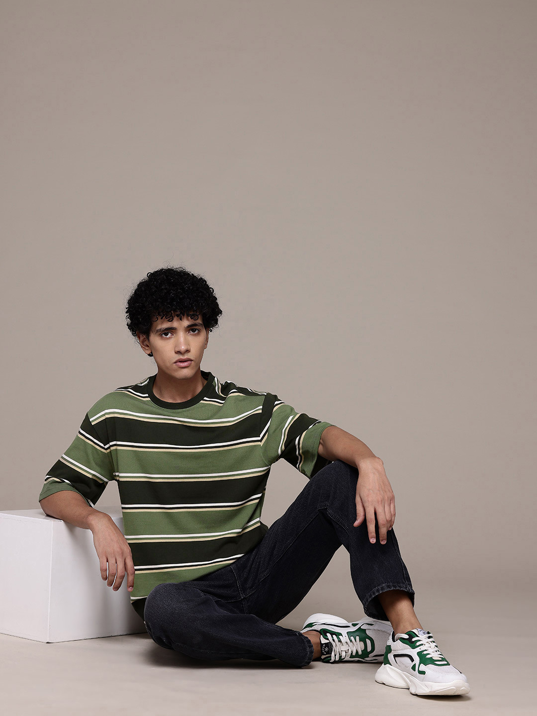 

The Roadster Lifestyle Co. Striped Drop-Shoulder Sleeves Relaxed T-shirt, Green