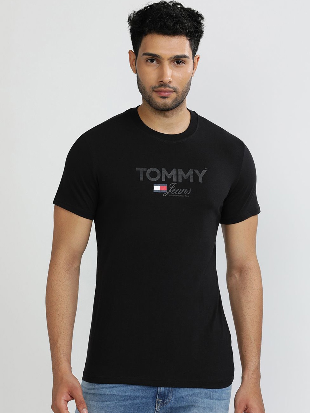 

Tommy Hilfiger Men V-Neck Pockets T-shirt, Black