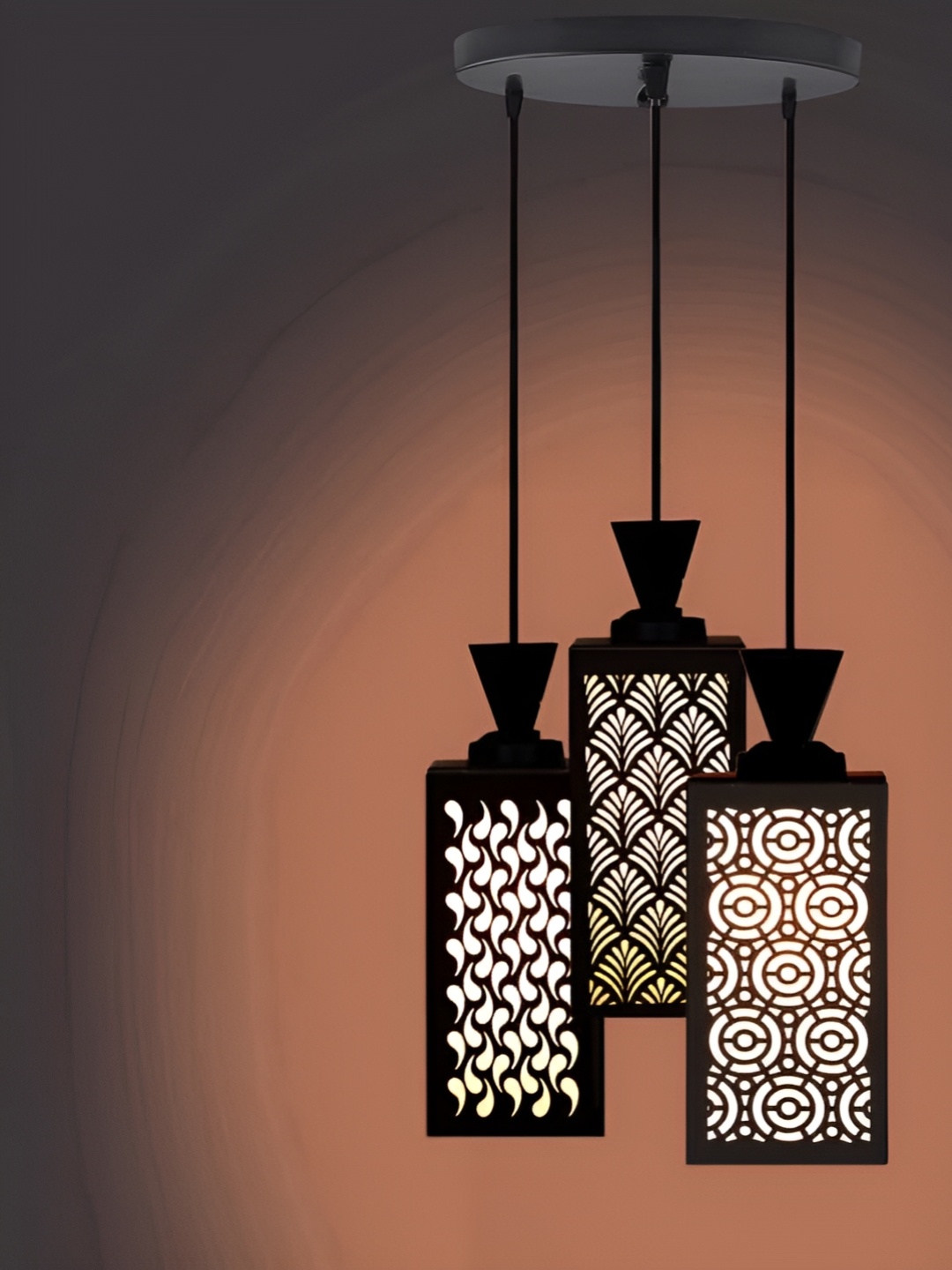 

Afast Black & White Ceiling Lamp