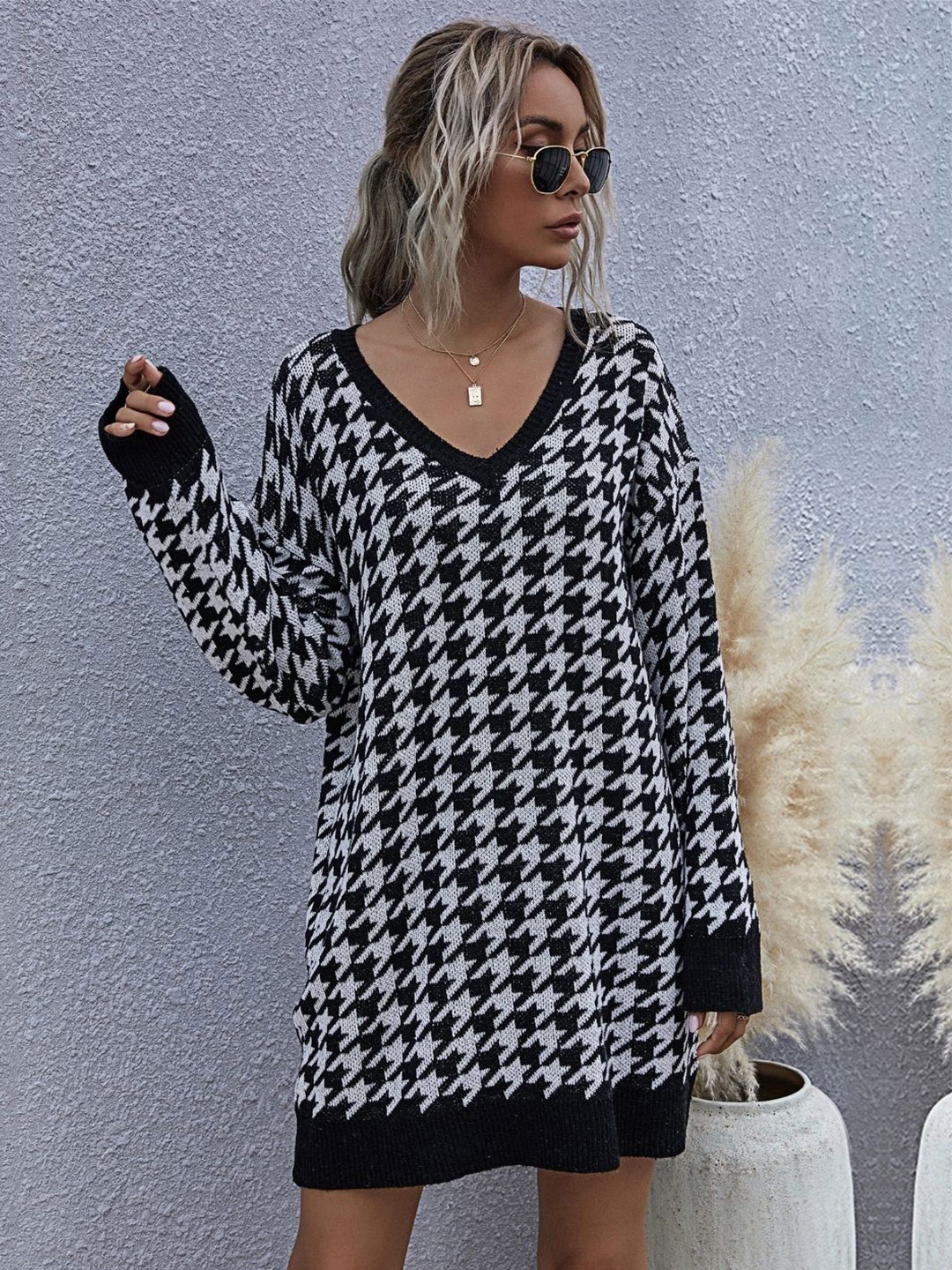

KPOP Print Black V-Neck Abstract Above Knee Long Sleeves Sheath Polyester Dress