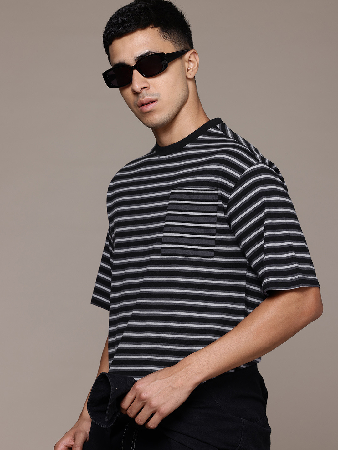 

The Roadster Lifestyle Co. Striped Drop-Shoulder Relaxed Fit T-shirt, Grey