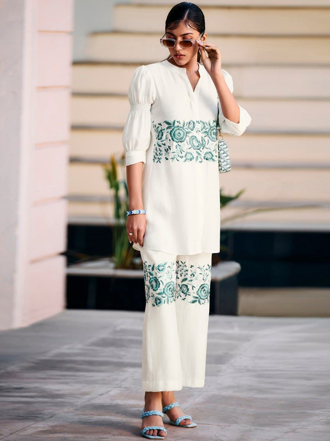

AUTUMN LANE Floral Embroidered Mandarin Collar Tunic With Trousers, White