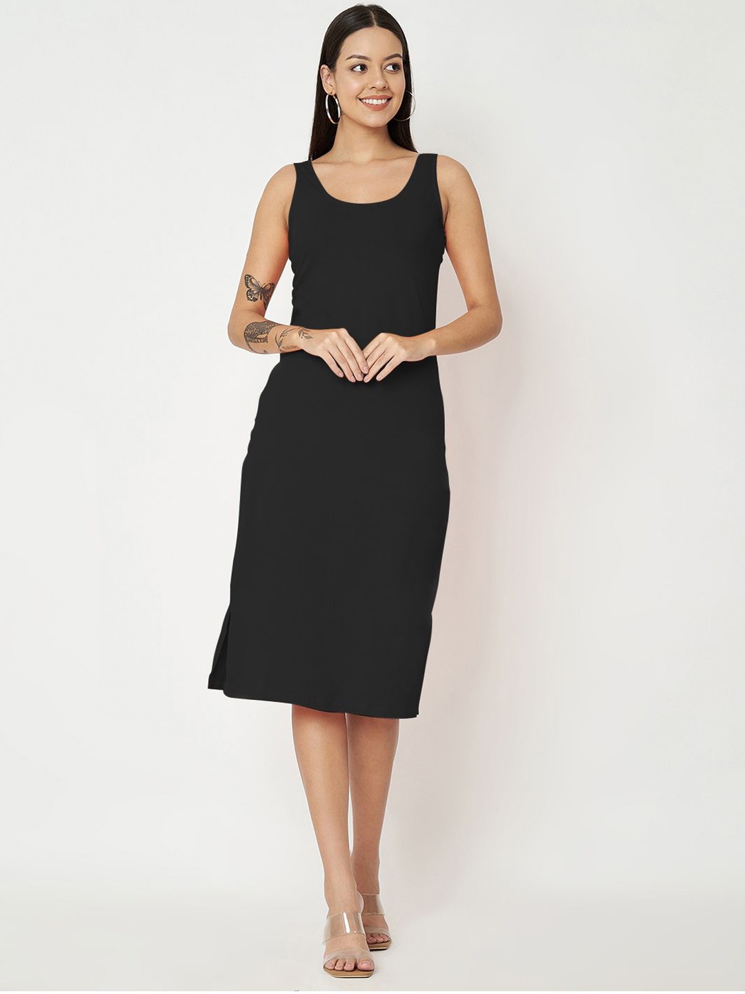 

BRINNS Women Solid Round Neck Sheath Midi Dress, Black