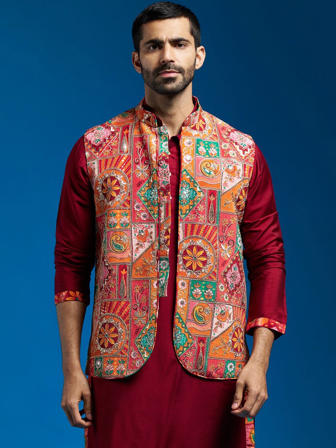 

VASTRAMAY Men Embroidered Woven Nehru Jacket, Red