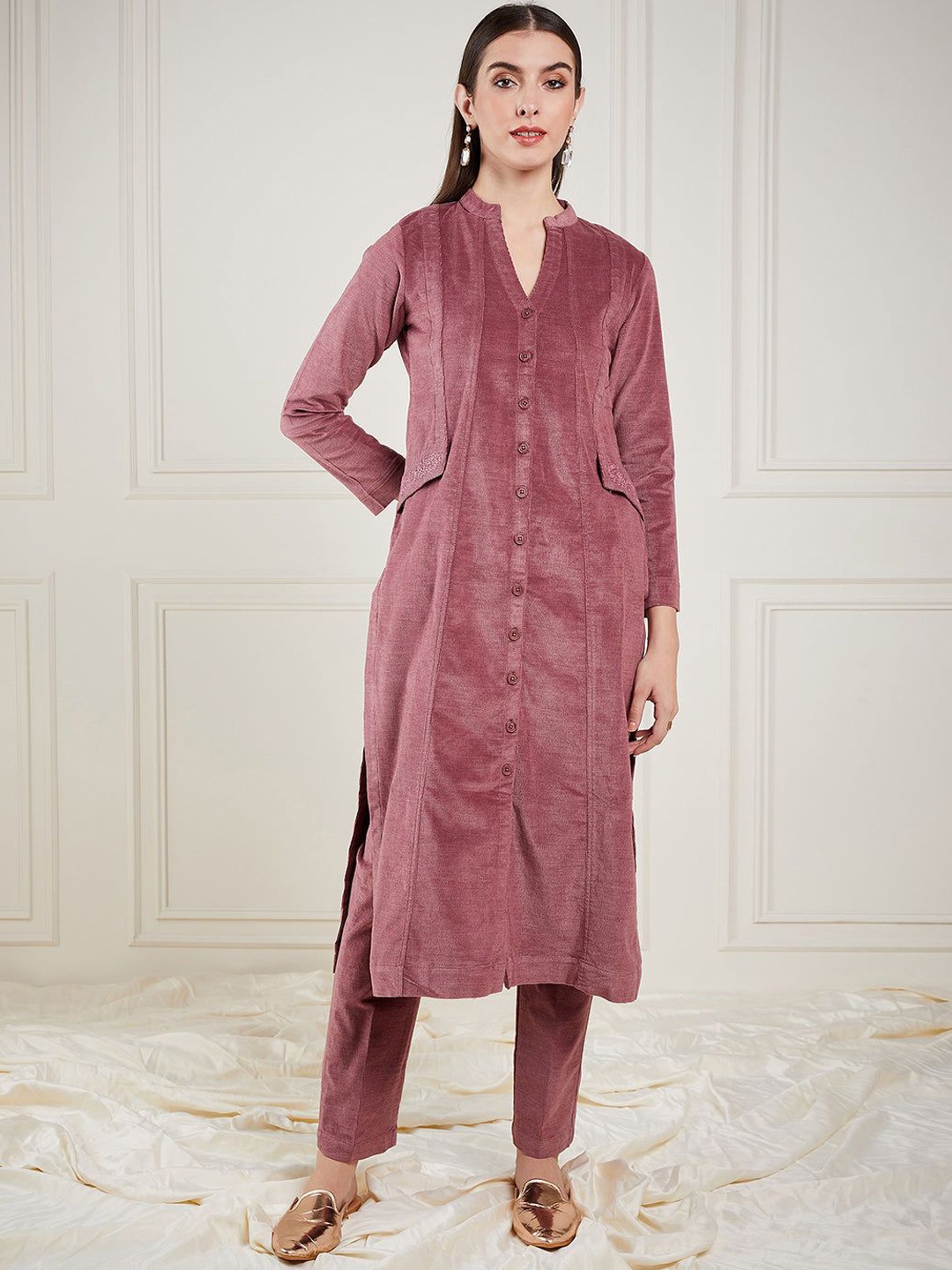 

STADO Mandarin Collar Regular Velvet Kurta With Trousers, Pink