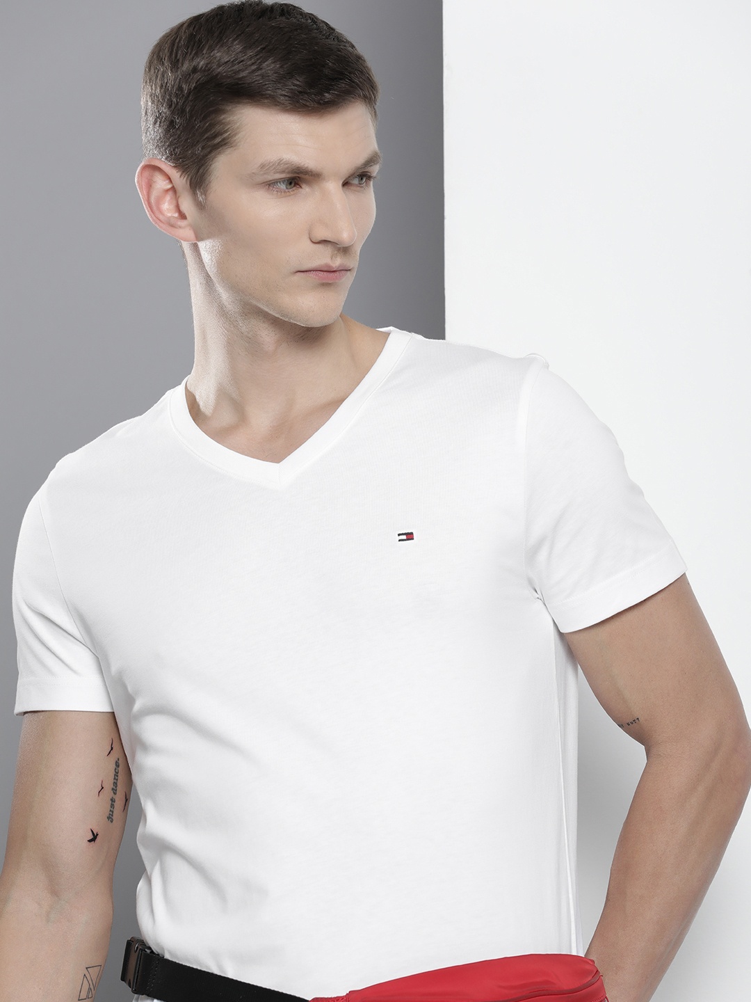 

Tommy Hilfiger Pure Cotton Slim Fit T-shirt, White
