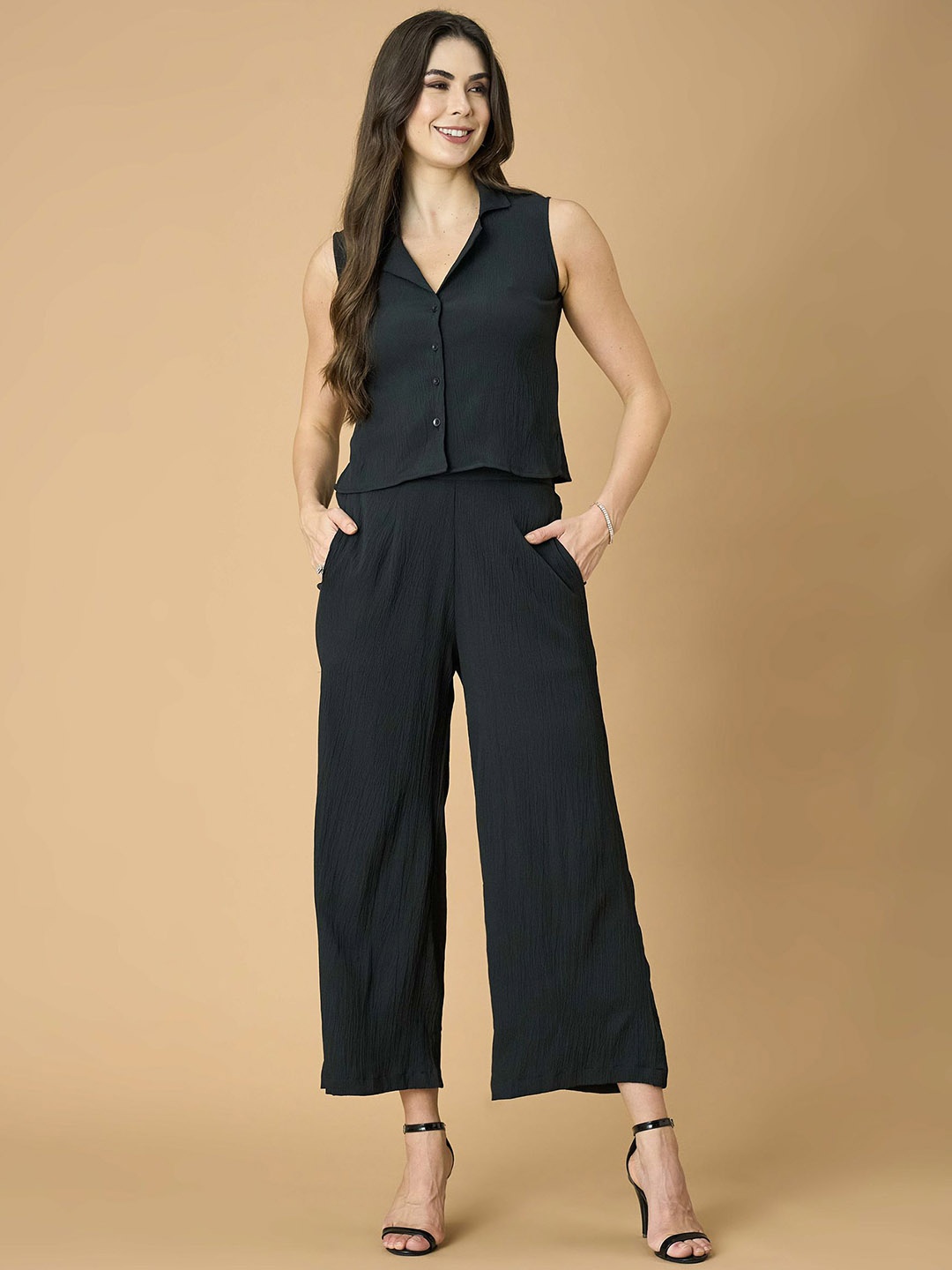 

Murcia Self Design Sleeveless Shirt With Trouser, Black