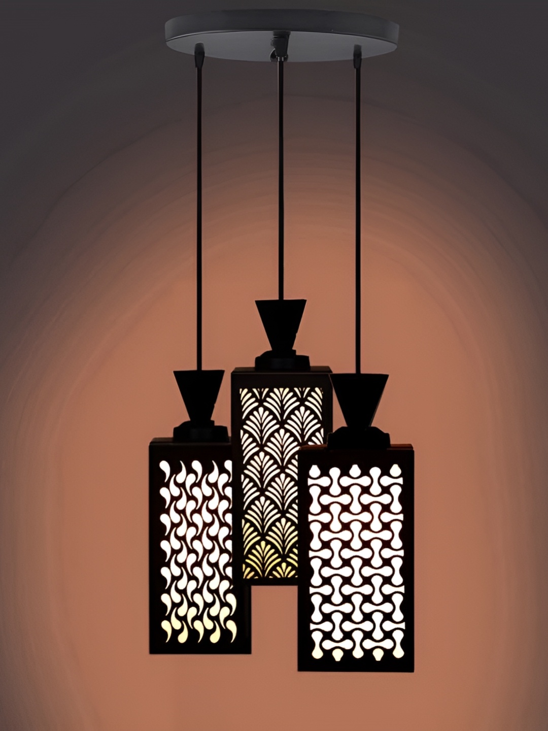 

Afast Black & White Ceiling Lamp