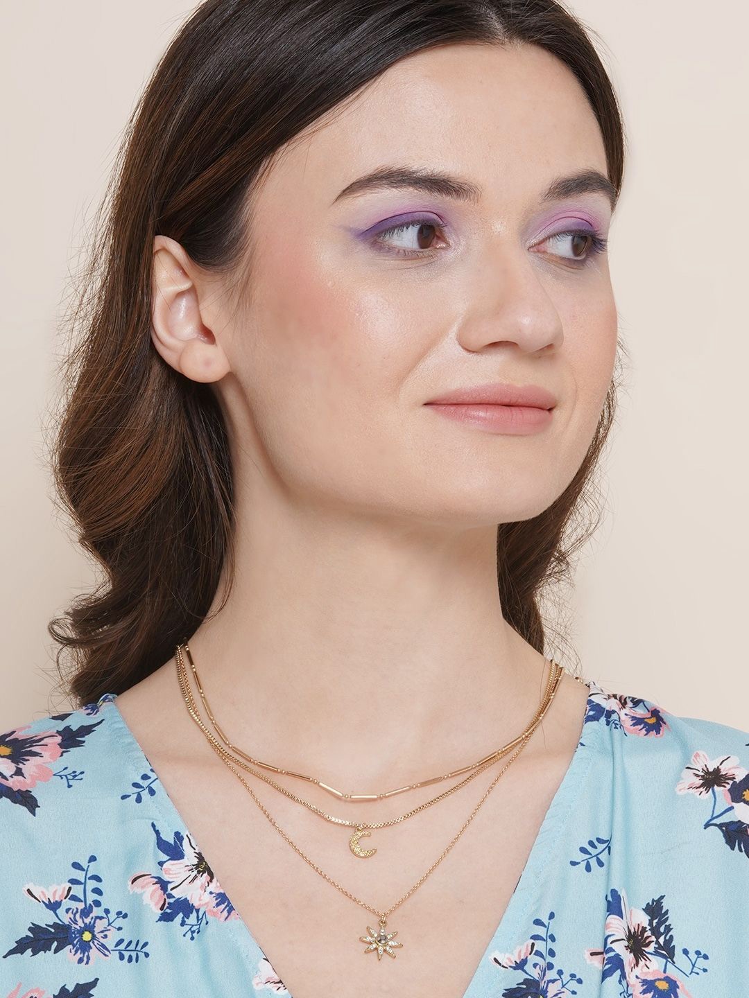 

KPOP Gold-Plated Cubic Zirconia Studded Layered Necklace