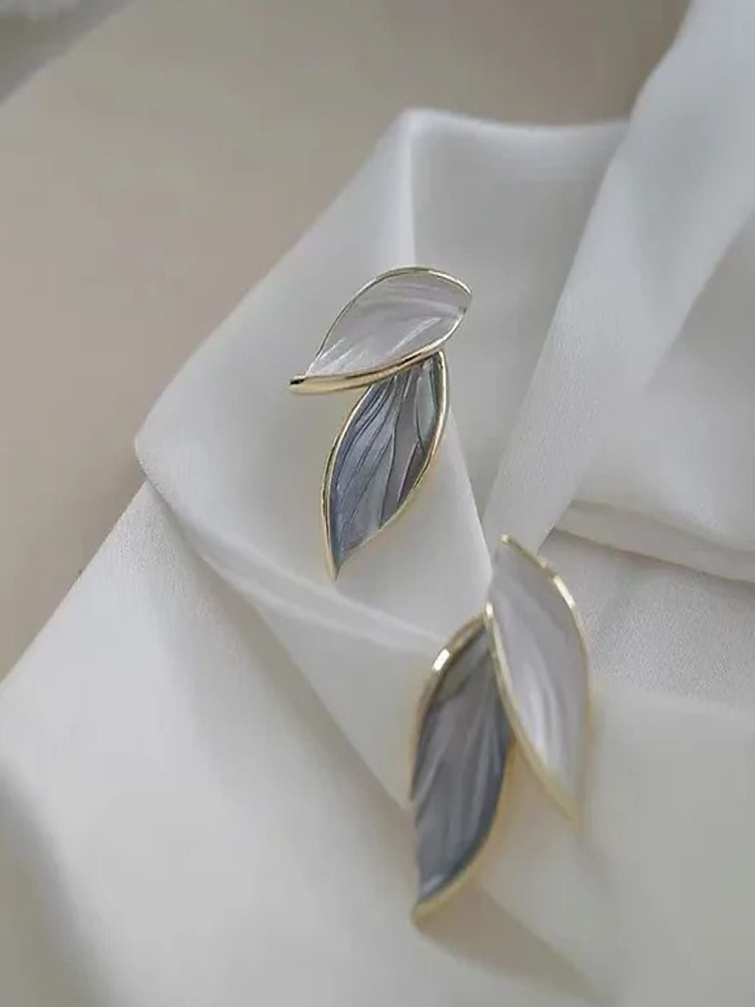

SUBHAGALANKAR Gold-Plated Leaf Shaped Studs