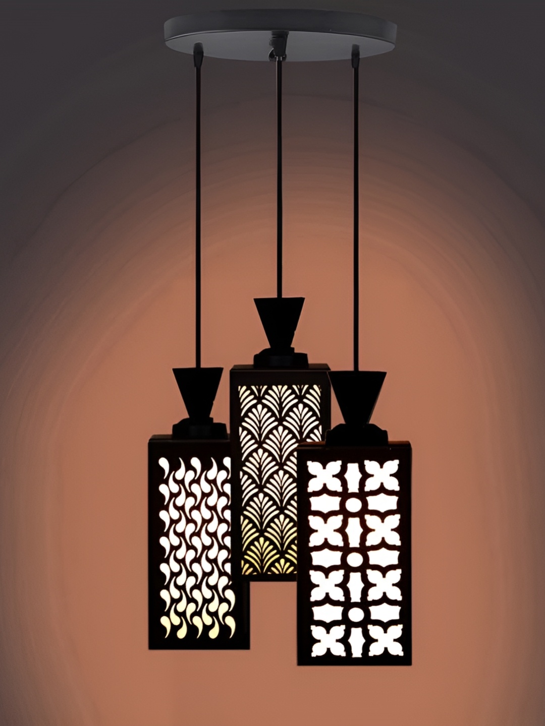 

Afast Black & White Ceiling Lamp