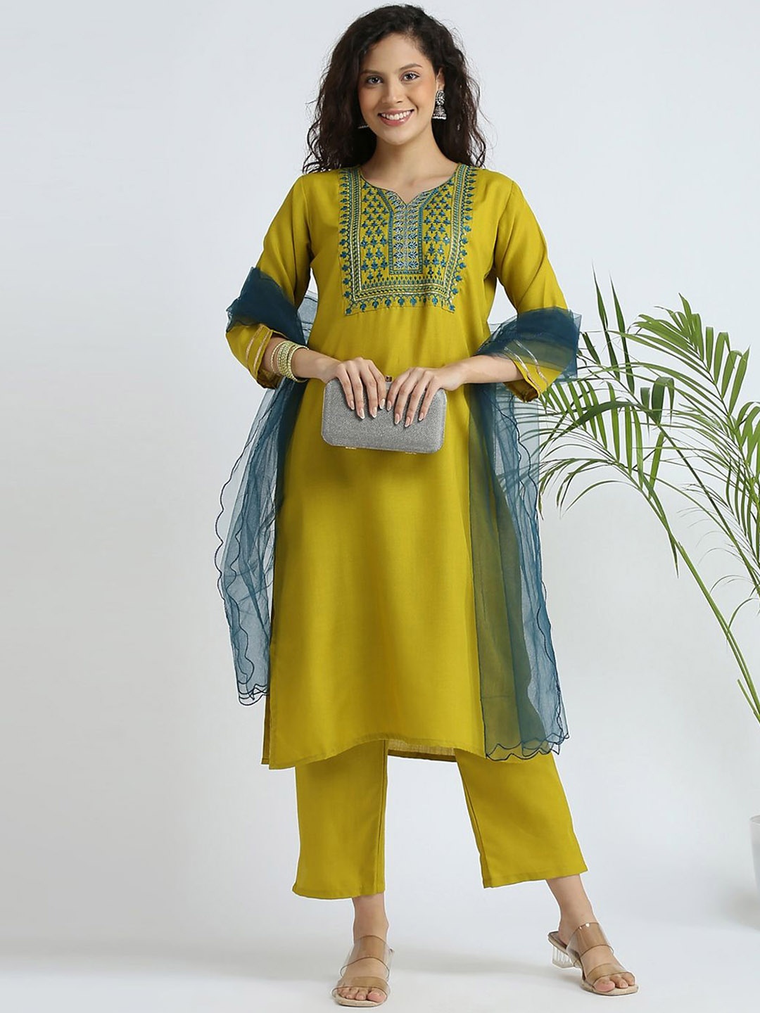 

VredeVogel Floral Yoke Design Regular Sequinned Kurta With Trousers & Dupatta, Yellow