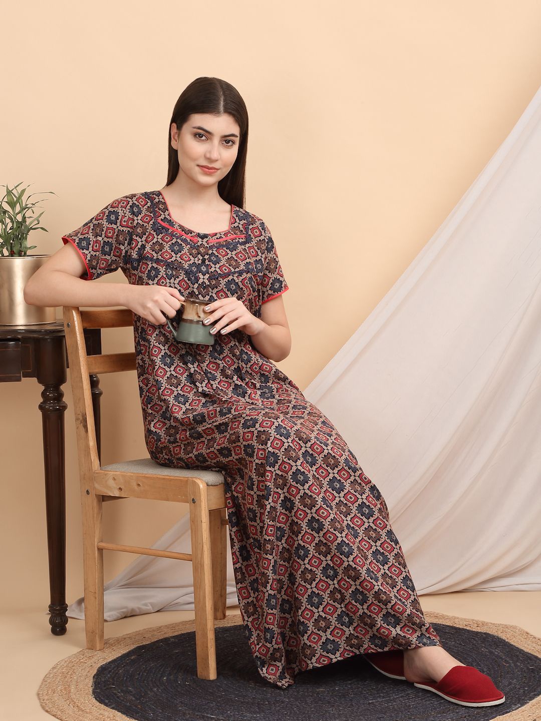 

Sweet Dreams Women Printed Maxi Nightdress, Navy blue