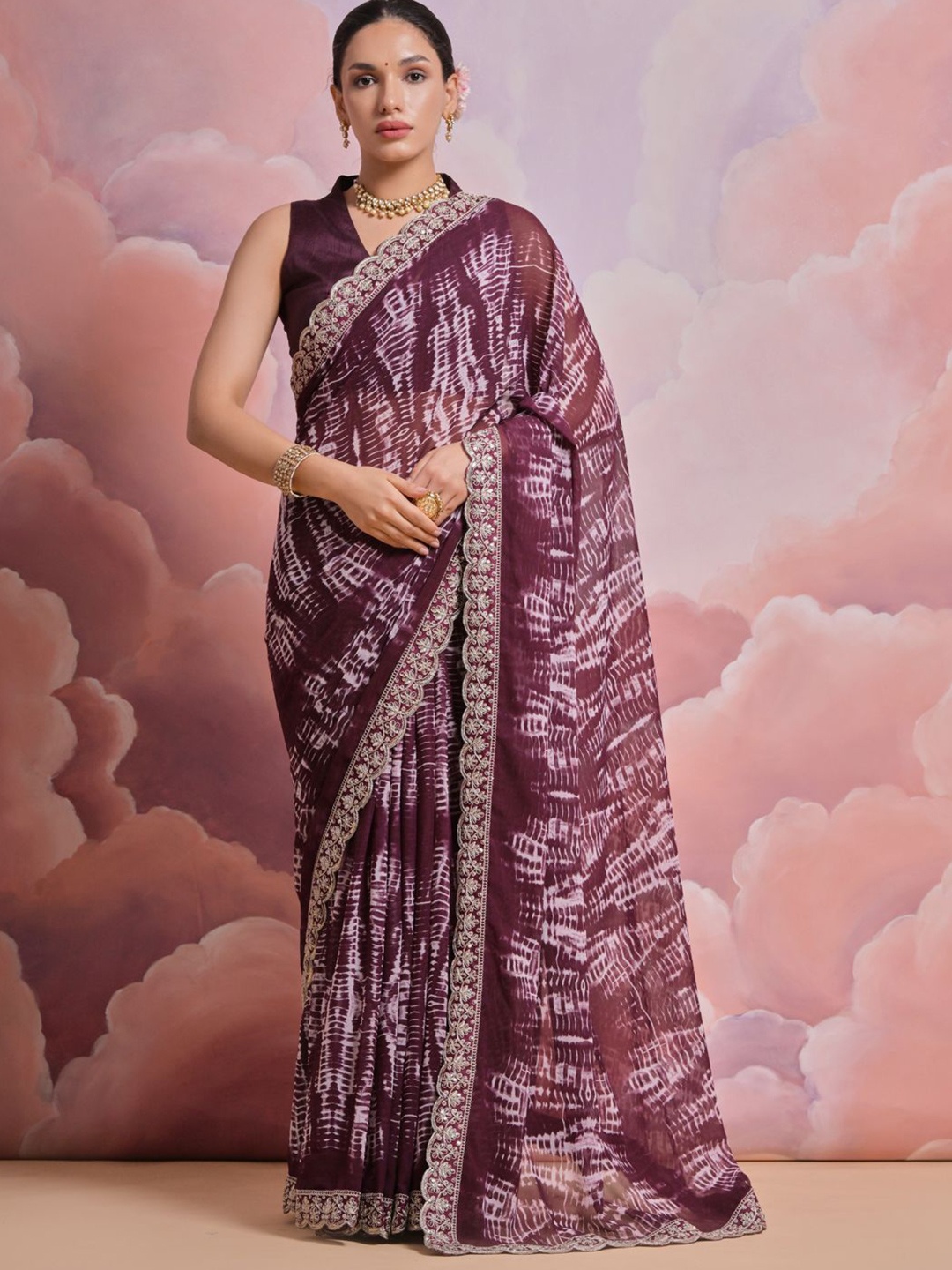 

Mitera Sequinned Abstract Printed Saree, Purple