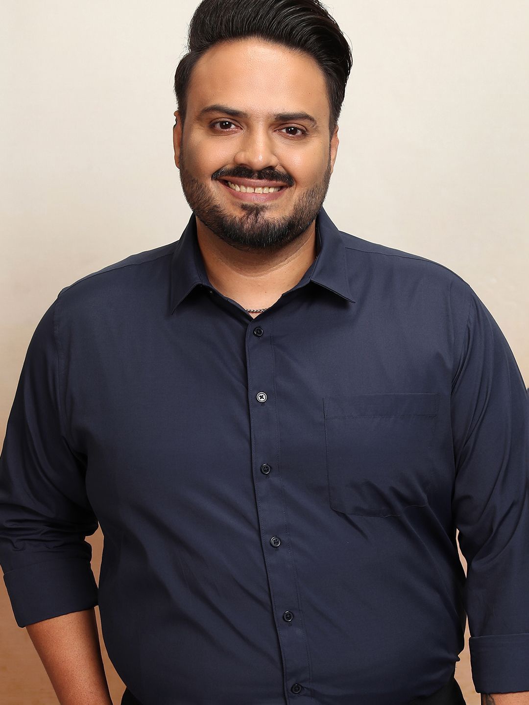 

Highlander Men Airy Plus Size Regular Fit Satin Shirt, Navy blue