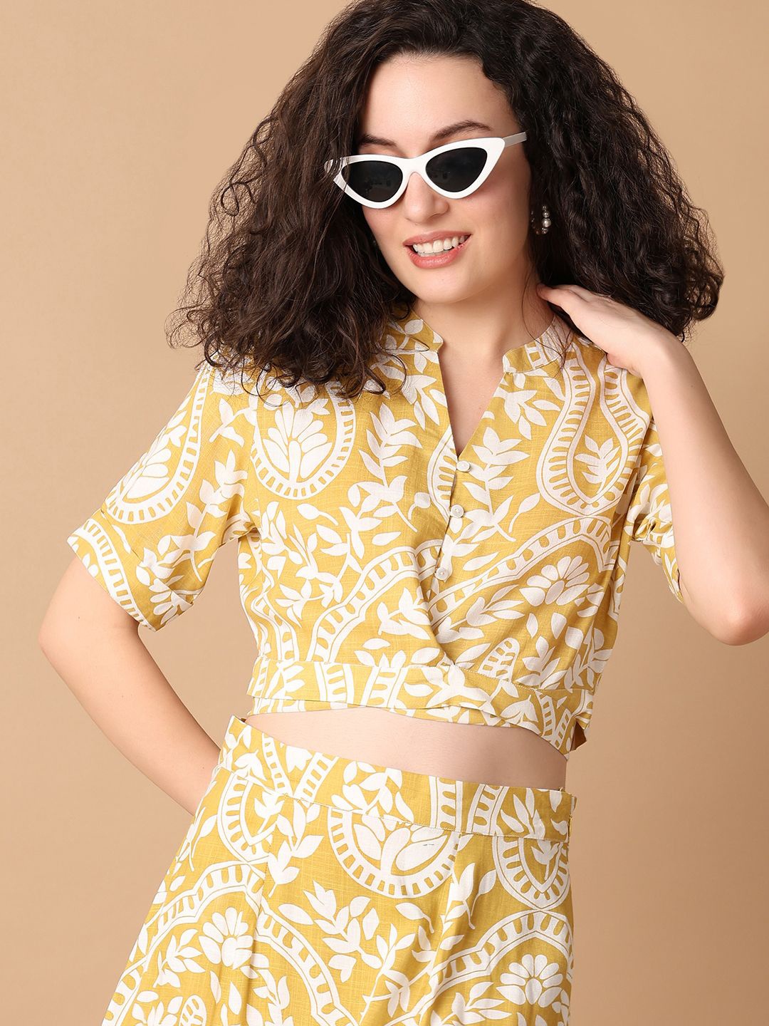 

UNLIMITED Women Floral Printed Mandarin Collar Top, Yellow