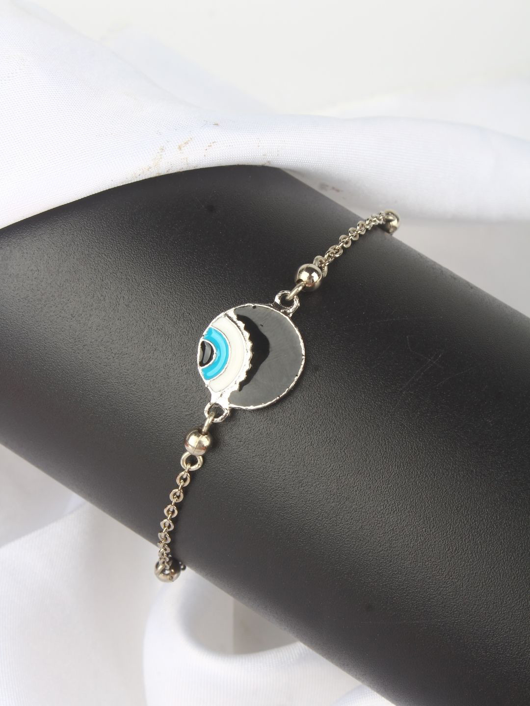 

KPOP Women Brass Silver-Plated Charm Bracelet