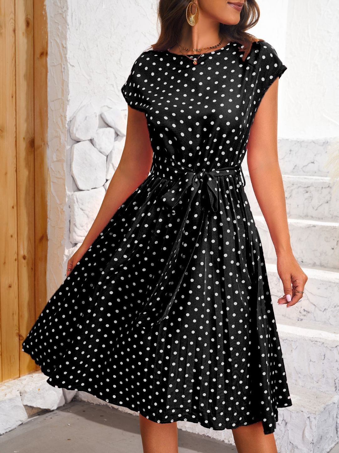 

KPOP Polka Dot Printed Short Sleeves A-Line Dress, Black