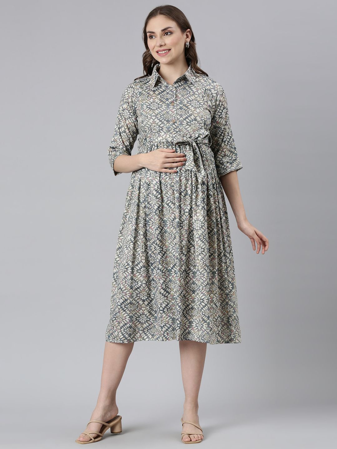 

THE MAMA KLUB Women Printed Fit & Flare Maternity Dress, Grey