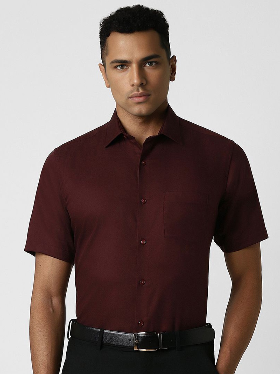 

Van Heusen Men Spread Collar Solid Cotton Slim Fit Formal Shirt, Maroon