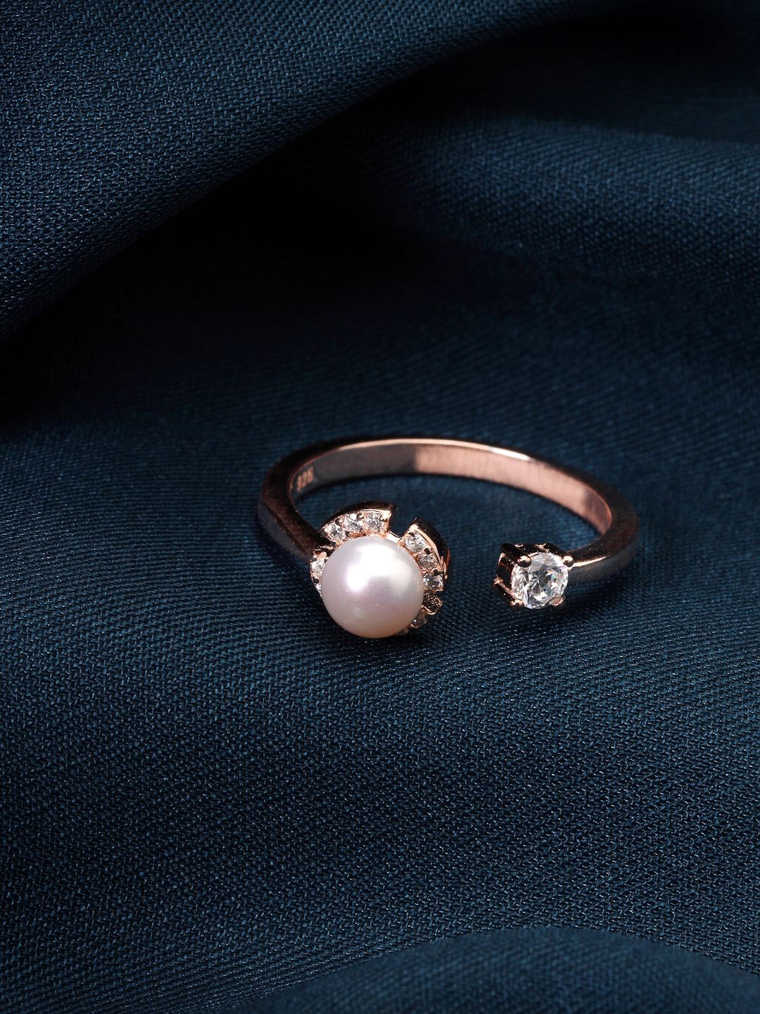 

PANASH 925 Sterling Silver Rose Gold-Plated CZ-Studded Shell Pearl Finger Ring