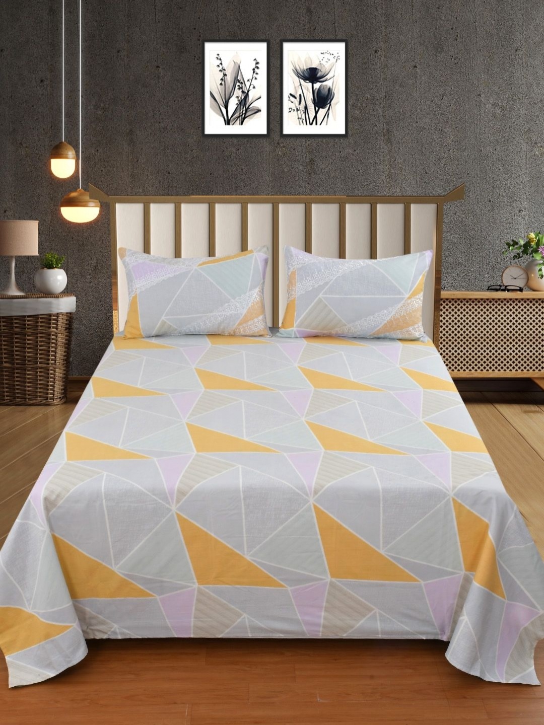 

BELVOSTUM Yellow & Pink Geometric 250 TC King Bedsheet with 2 Pillow Covers