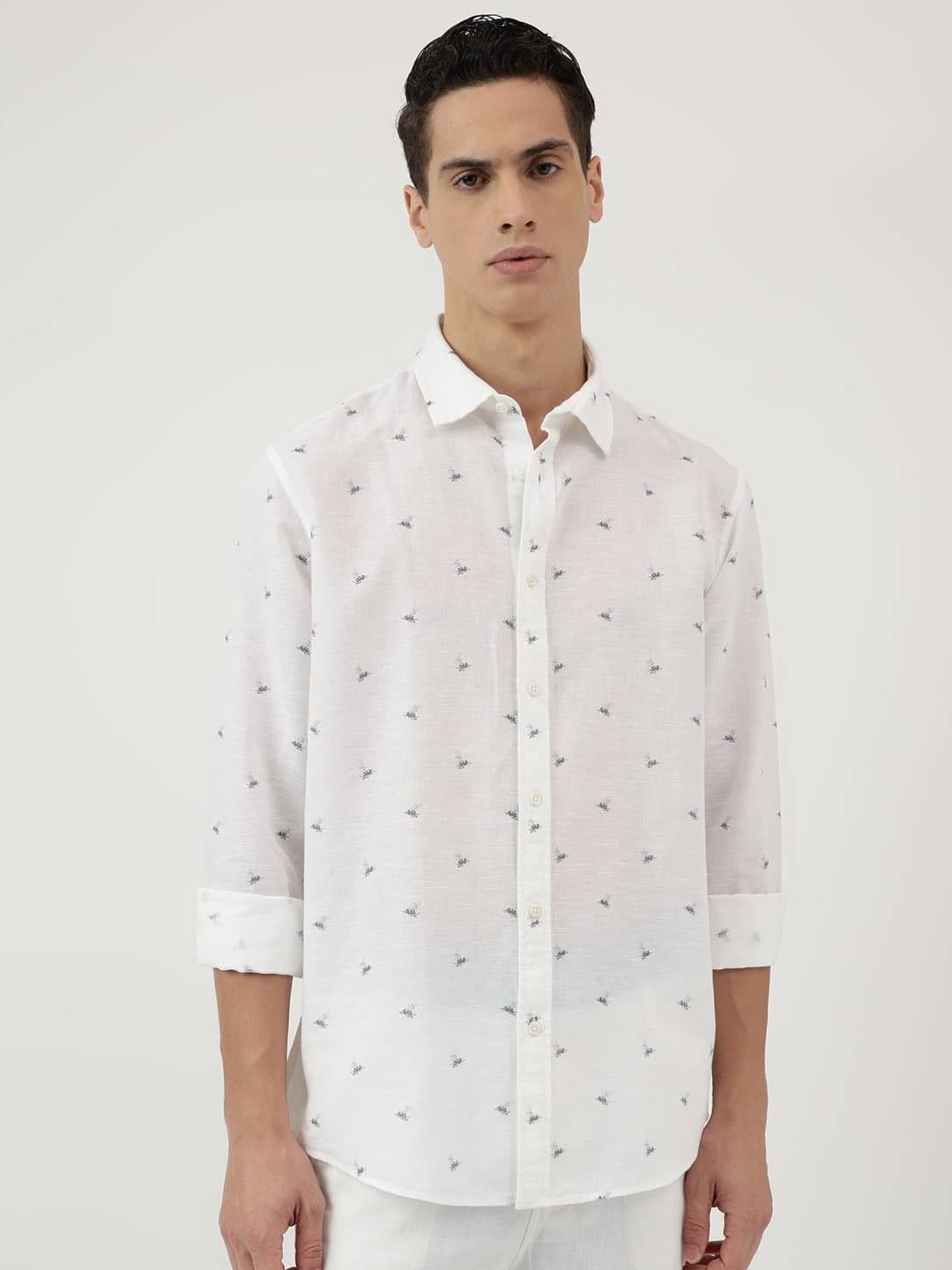 

Marks & Spencer Men Conversational Printed Linen Blend Relaxed Fit Casual Shirt, White