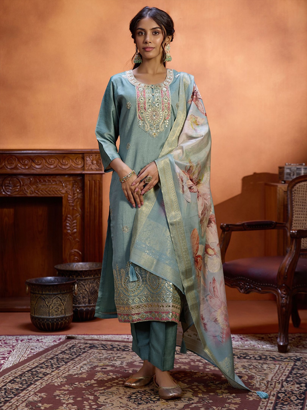 

WOMEN PLUS Women Embroidered Regular Thread Work Kurta with Trousers & With Dupatta, Blue