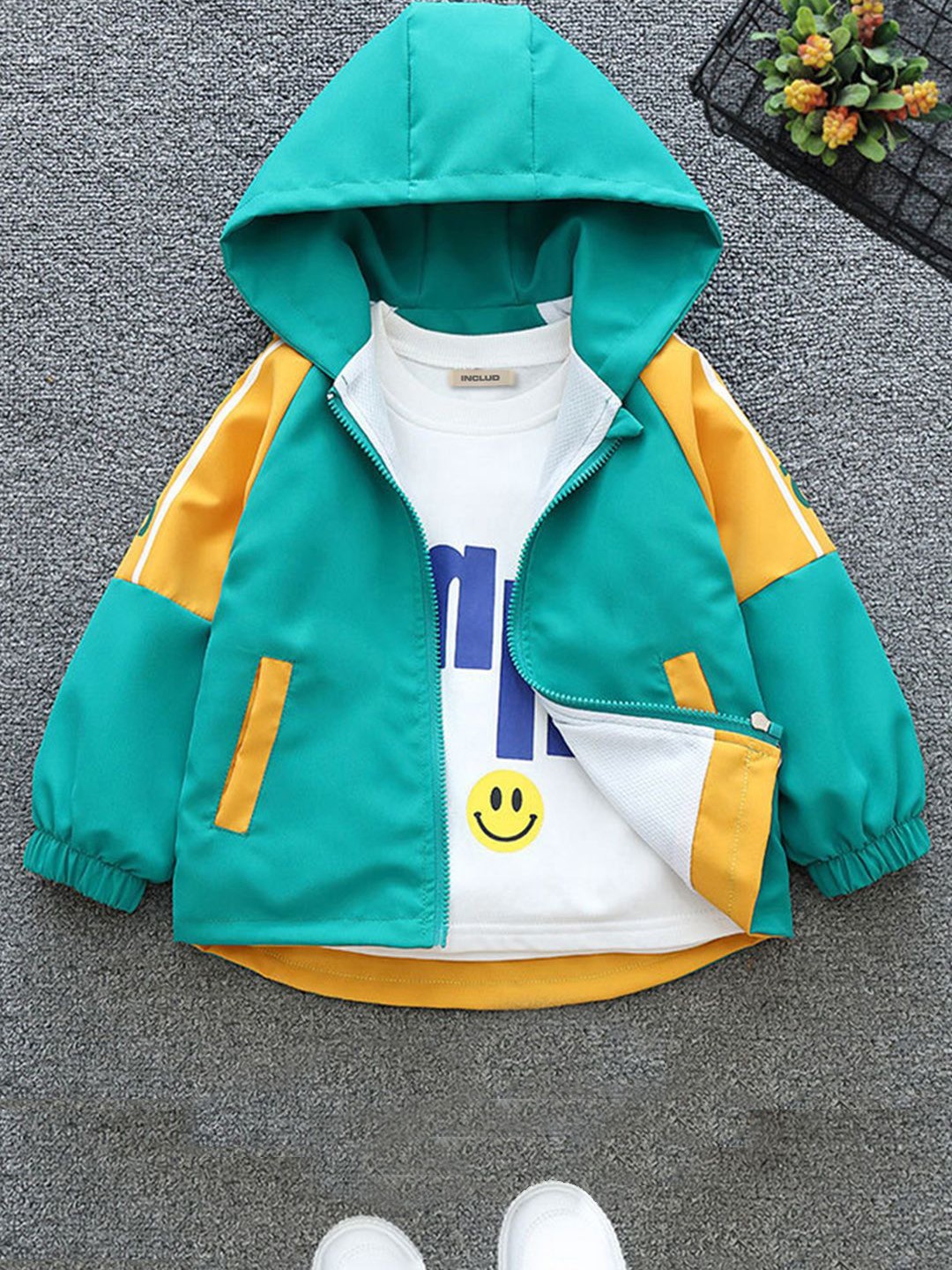 

INCLUD Boys Full Sleeves Hooded Neck Typography Open Front Jacket, Green